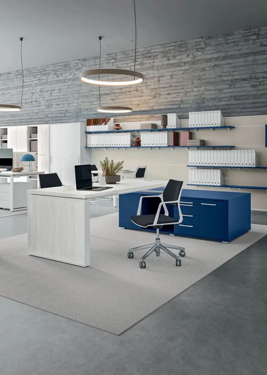Arredamento per ufficio, scrivania semidirezionale dera walco.